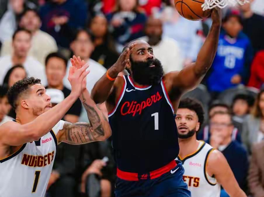包含NBA季后赛掘金客场击败快船，系列赛领先的词条