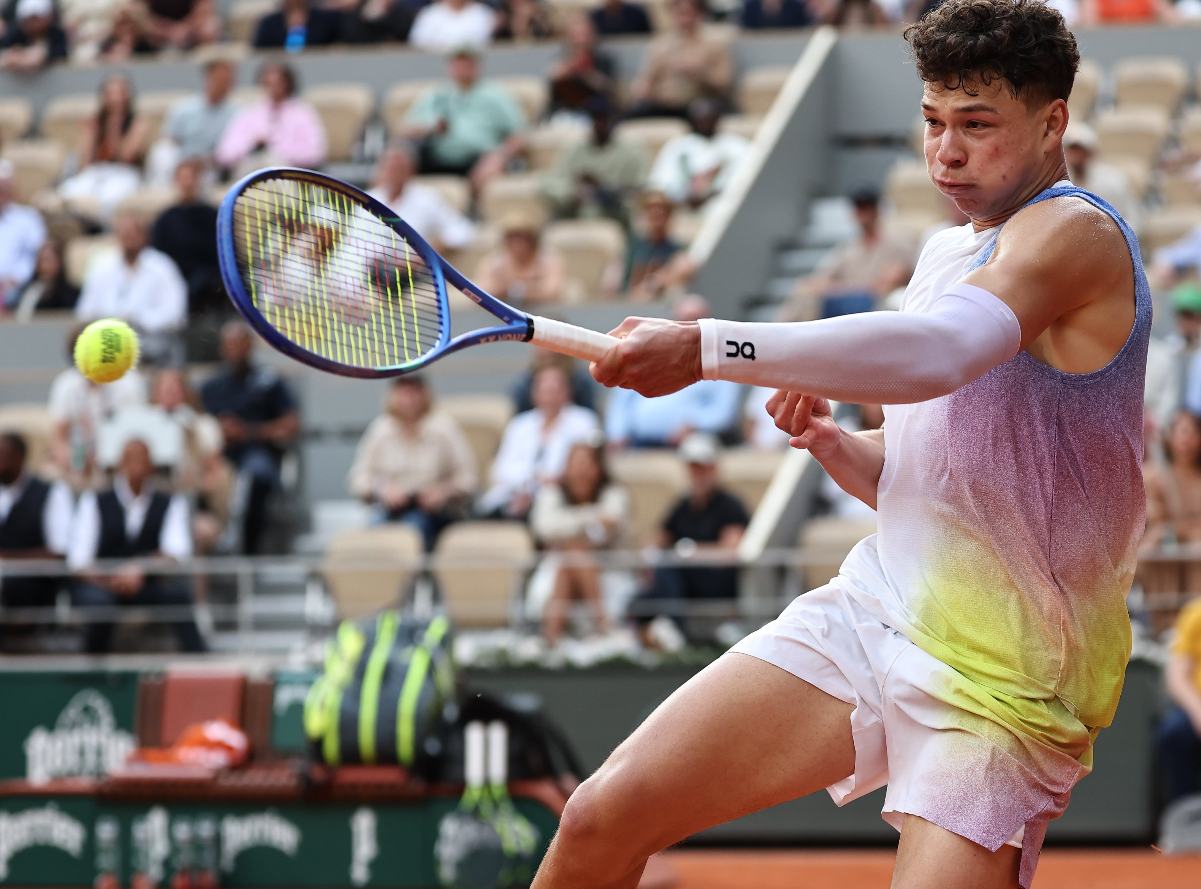 意大利网球队力克英国网球队，阿尔卡拉斯绝境逆转