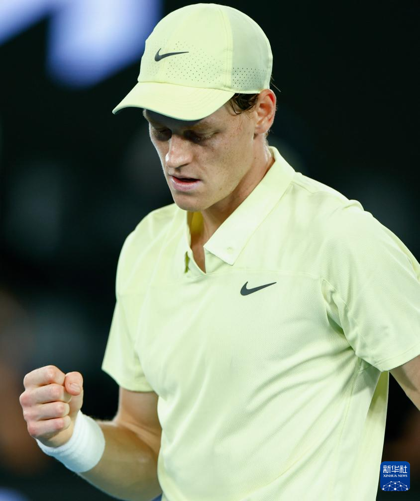 澳网完胜年终总决赛，兹维列夫扛起全队