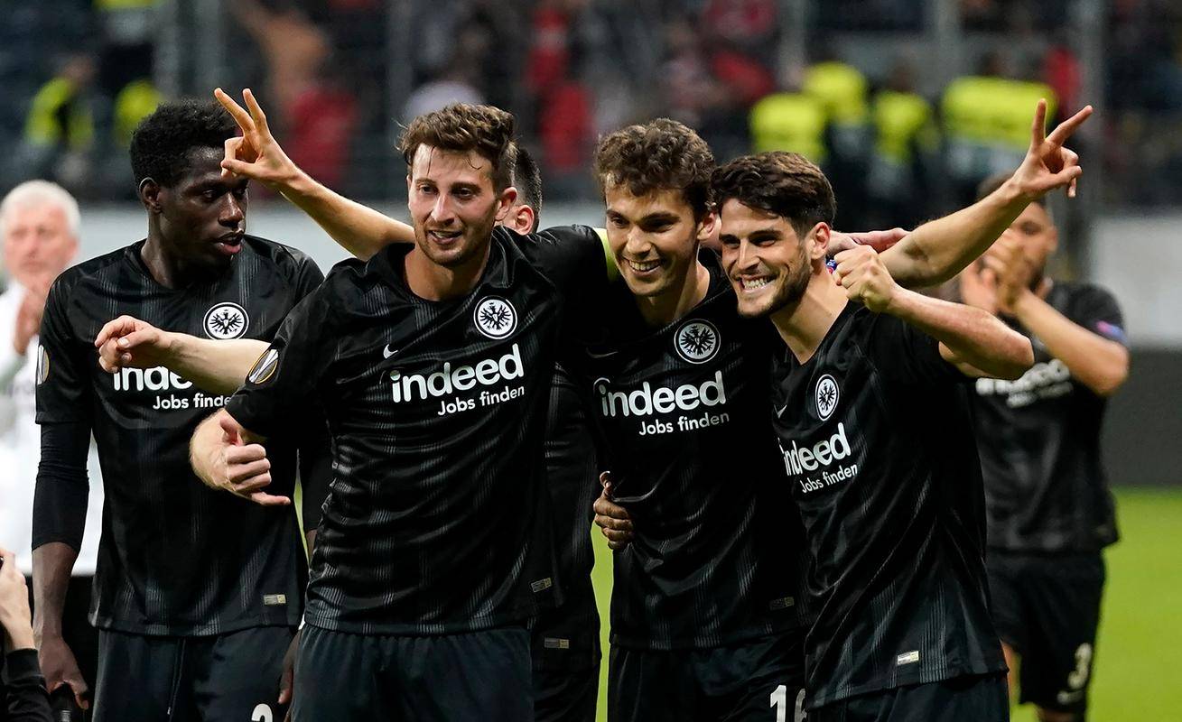 维尔茨堡客场击败法兰克福，提升保级信心