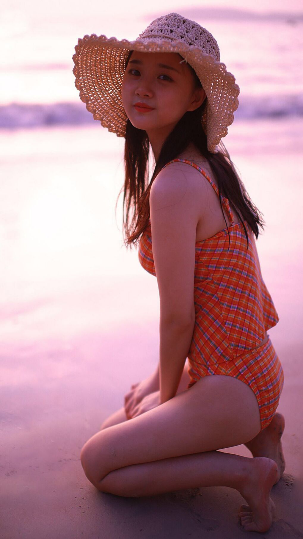 跨洋对决，广东队决胜局带走马刺，詹姆斯化身关键先生点燃全场