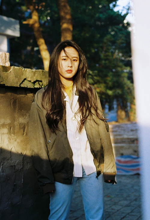 哈利伯顿领军告捷，火箭客场力克湖人—NBA赛事双星闪耀