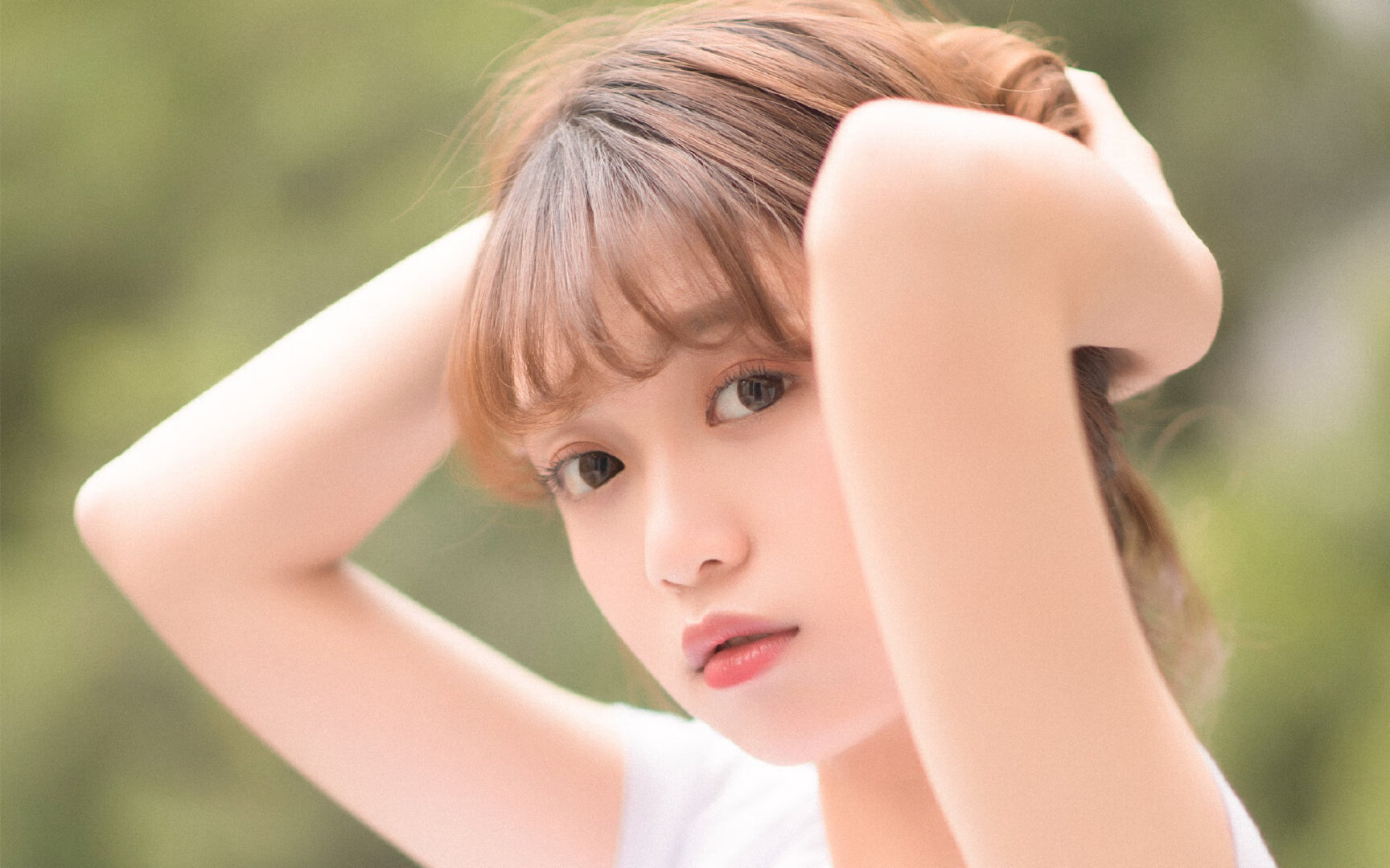 篮球跨界对决与巨星闪耀，开拓者击败新疆队，伦纳德西决生死战接管比赛