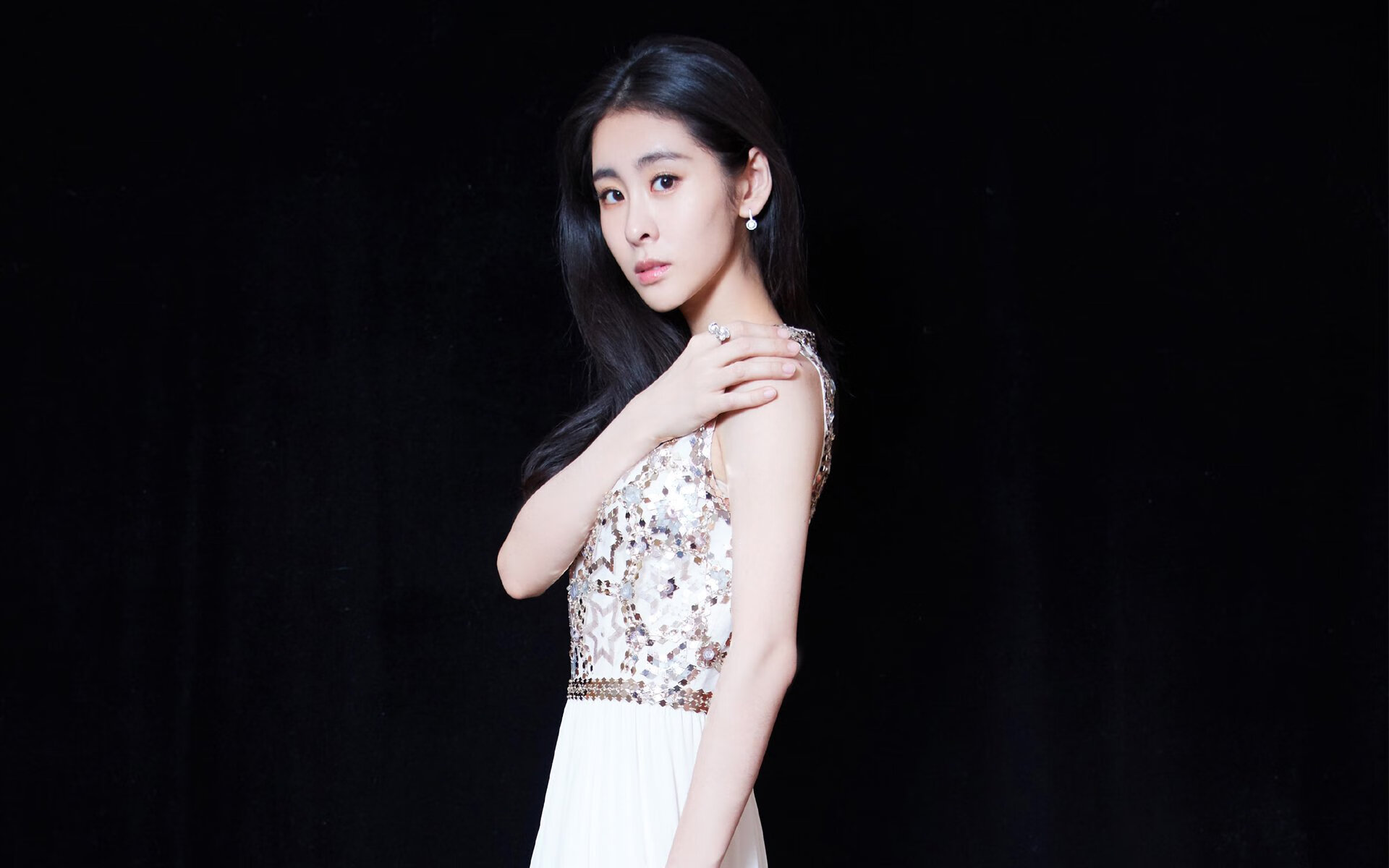 哥伦比亚稳稳拿下安哥拉,阿坎吉打出生涯之夜