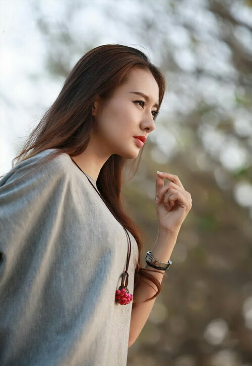 焦点战门迪一夫当关，法国队险胜马竞显冠军底蕴